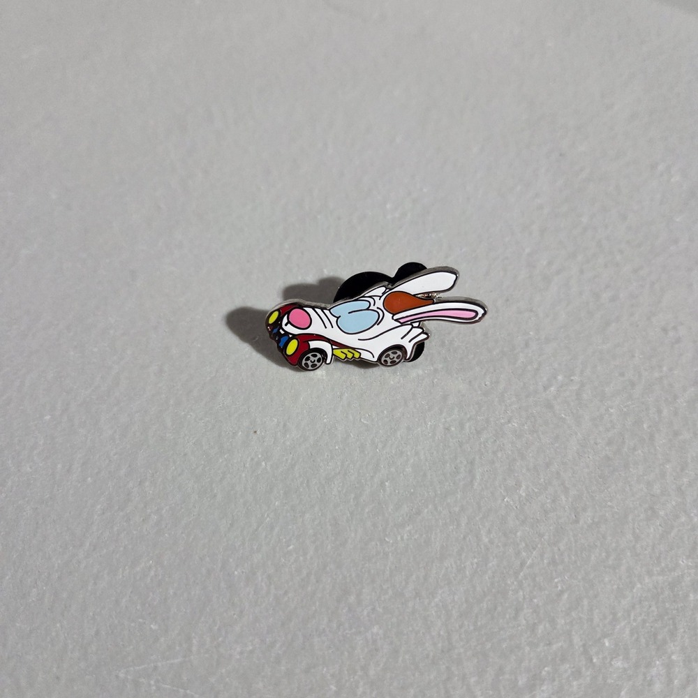Disney Pin Roger Rabbit Benny the Cab OS White Enamel Who Framed Roger Rabbit